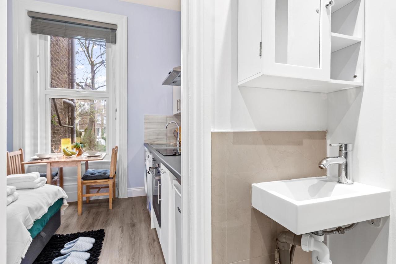 Olympia Kensington Stay Studio London Exteriör bild