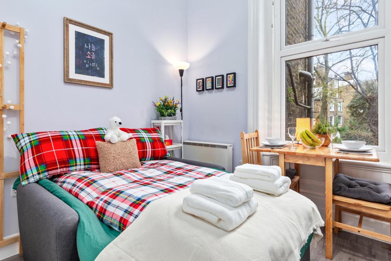 Olympia Kensington Stay Studio London Exteriör bild